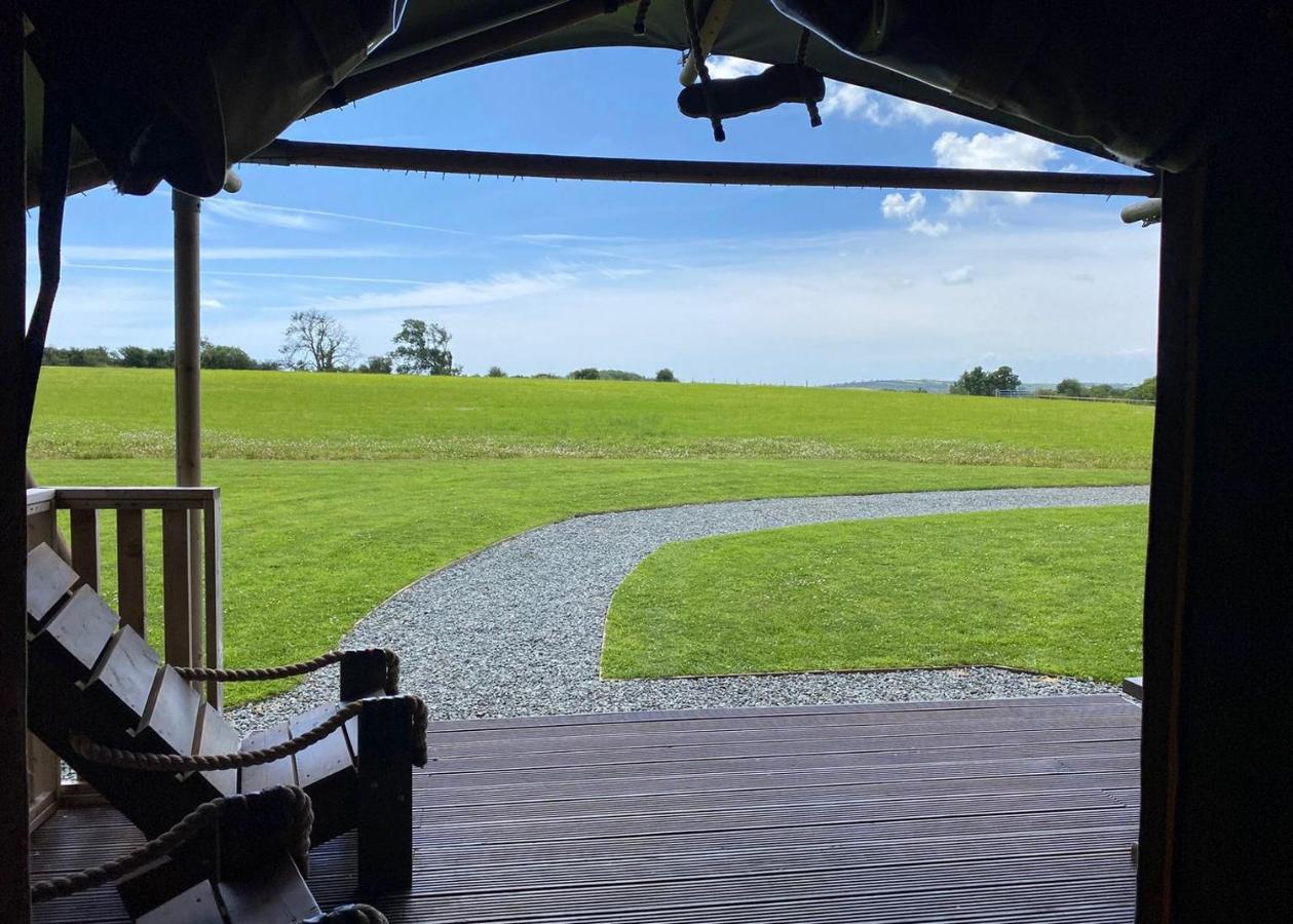Florence Springs Glamping Gumfreston Exterior photo